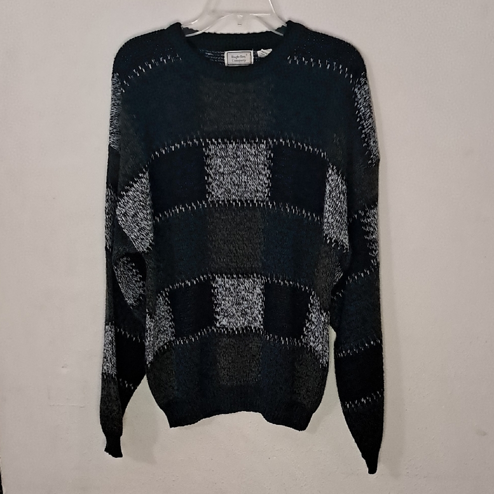 Bugle Boy Men's Crewneck Sweater - Black and Gray Plaid